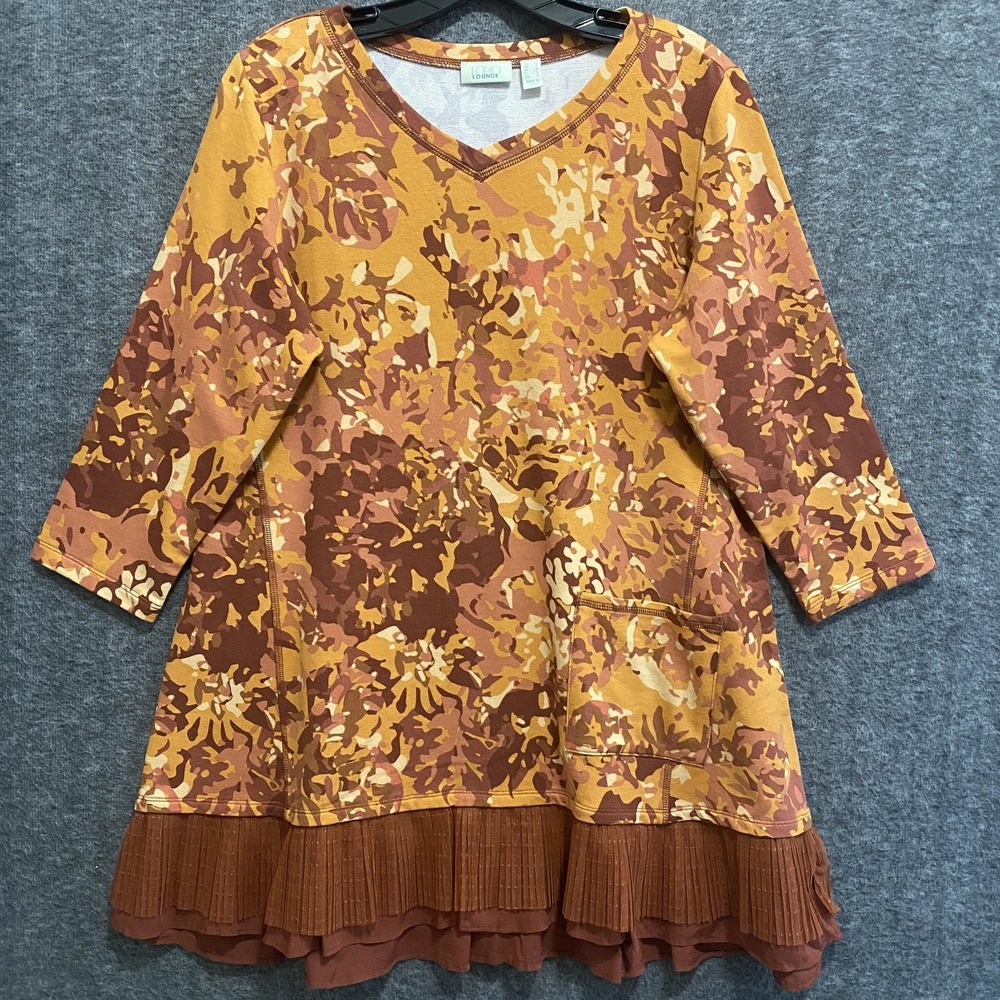 Logo Lori Goldstein Tunic Top Womens M Boho Abstract Ruffle Hem Lounge Lagenlook
